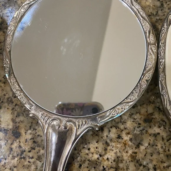 Vintage Victorian Silver Ornate Repousse’ Vanity Mirror, Brush, and Comb Set - Picture 15 of 16